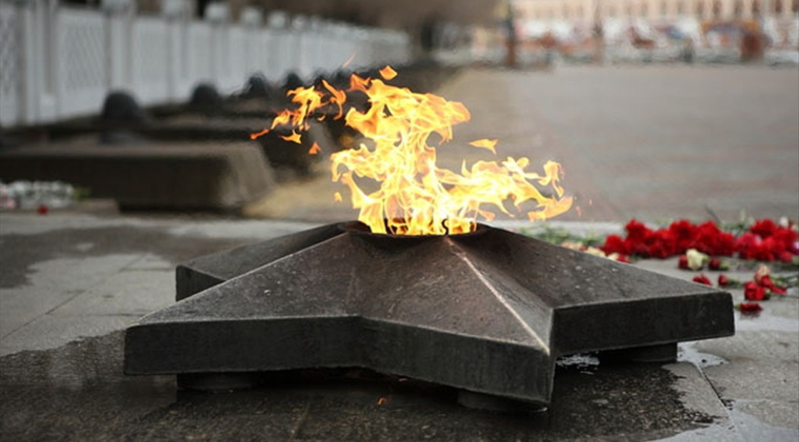 Помни всегда памятники